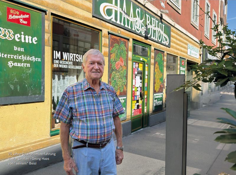 Georg Haas vor seinem Haas-Beisl Georg Haas vor seinem Haas-Beisl